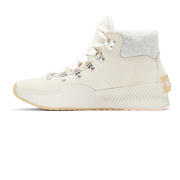 Sorel Boots Out and About III Conquest in Chalk & Sea Salt Sz 11 EUC w/ Box - Picture 3 of 16